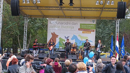 Crvena jabuka na Bundeku 2016. godine