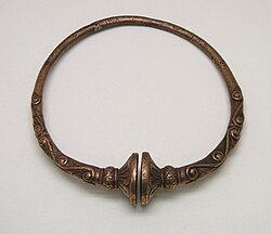 Brončani Keltski tork iz Francuske, 4. stoljeće Pr. Kr.