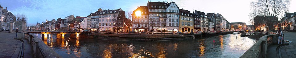 Datoteka:Strasbourg River Ill.jpg