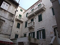 Zgrada hotela Slavija, Buvinina 1 i 2