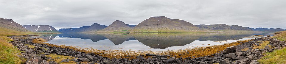 Panoramski pogled na Dýrafjörður, Vestfirðir na Islandu