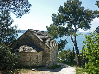 Crkva sv. Jure, gledana s istoka.