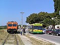 Vlak i autobus u Puli.