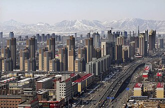 Panorama grada s glavnom ulicom