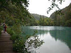 Jezero Gavanovac – pogled prema Slapu Milke Trnine