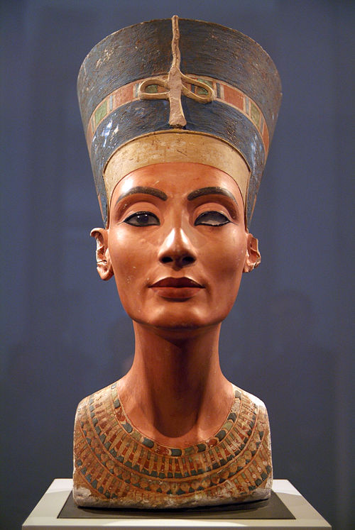 Datoteka:Nefertiti (Nofretete in Berlin).jpg