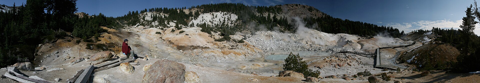 Panorama hidrotermalnih izvora Bumpass Hell