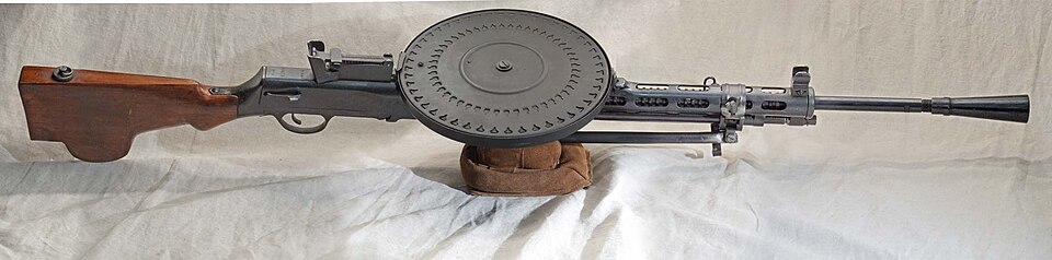 Degtjareva Strojnica 1927 godine. 7,62x54mmR metak.