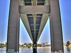 Pregled ka donjoj konstrukciji mosta.