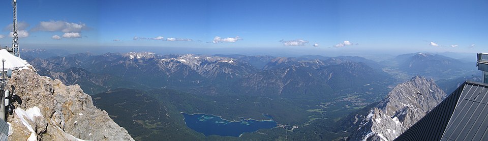 Pogled iz Zugspitze.