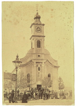 Stara barokna crkva na mjestu današnje konkatedrale sv. Petra i Pavla