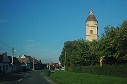 Crkva i glavna cesta