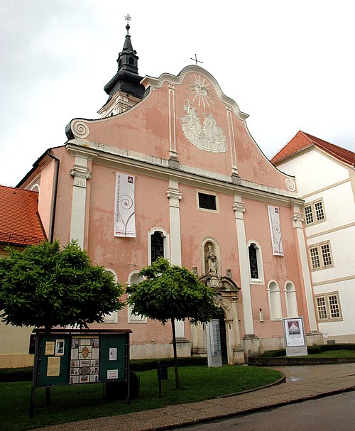 Datoteka:Isusovacka crkva varazdin.JPG