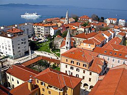 Pogled na Zadar sa zvonika katedrale Sv. Stošije